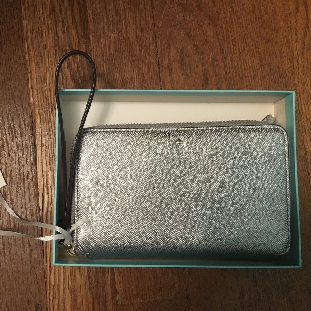 Kate Spade New York Silver Wristlet (NEW w/ box)